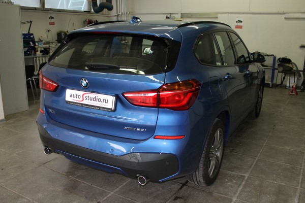 Установка охранного комплекса на BMW X1