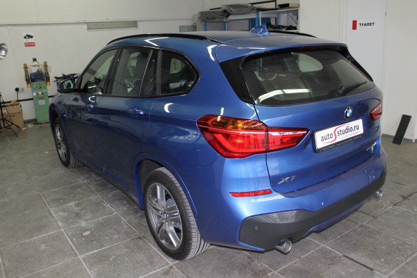Установка охранного комплекса на BMW X1