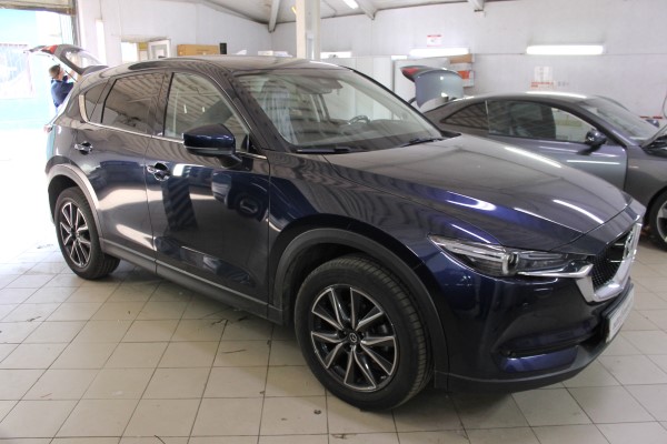 Установка охранного комплекса на Mazda CX-5