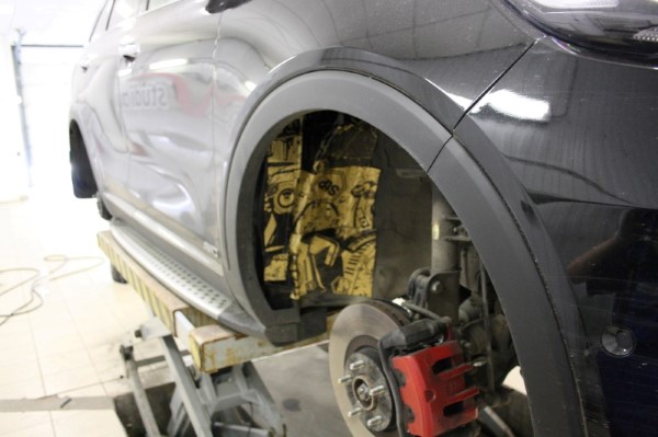 Шумоизоляция колесных арок и локеров на Kia Sorento Prime
