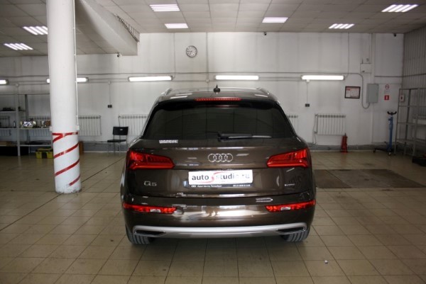 Установка охранного комплекса на Audi Q5