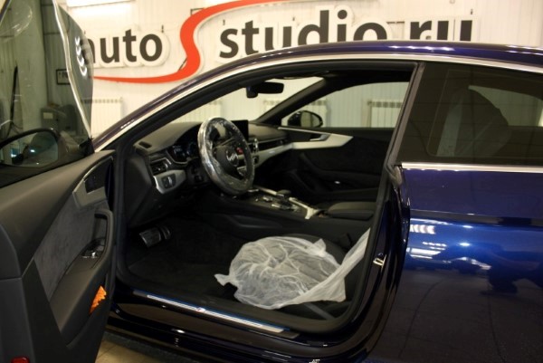 Шумоизоляция дверей на Audi A5