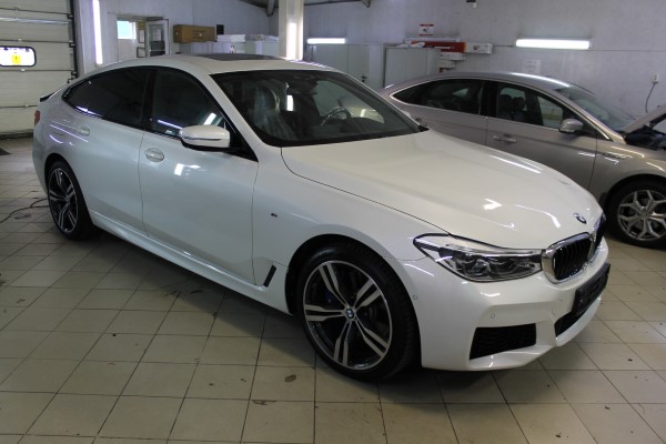 Установка охранного комплекса на BMW 5 Series GT