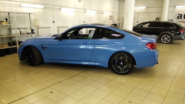 Установка охранного комплекса на BMW M4
