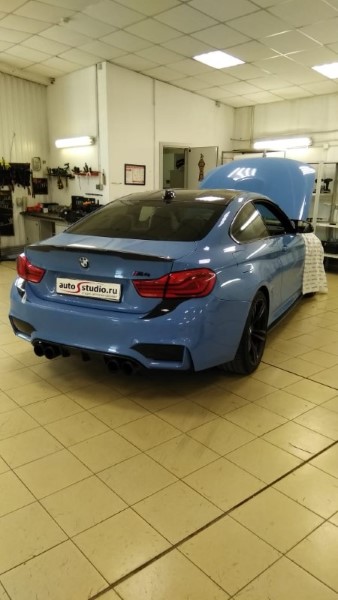 Установка охранного комплекса на BMW M4