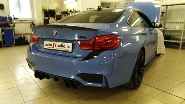 Установка охранного комплекса на BMW M4