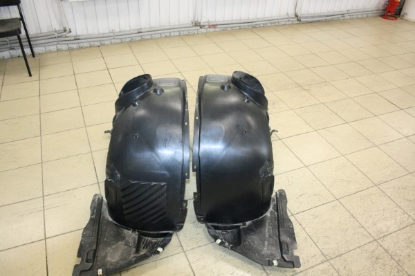 Шумоизоляция арок и локеров на BMW X1