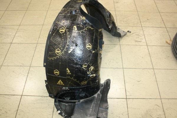 Шумоизоляция арок и локеров на BMW X1