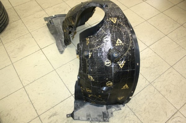 Шумоизоляция арок и локеров на BMW X1