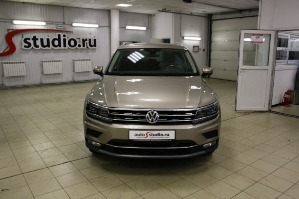 Установка охранного комплекса с оповещением на телефон на Volkswagen Tiguan