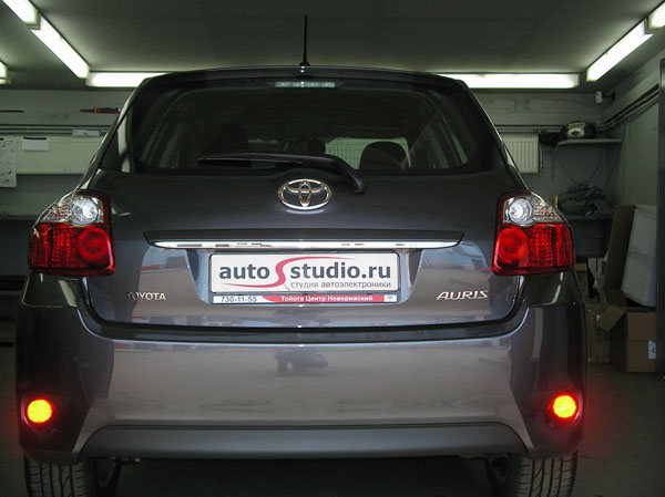 Установка охранного комплекса на Toyota Auris