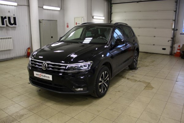 Установка иммобилайзера с замком капота на Volkswagen Tiguan