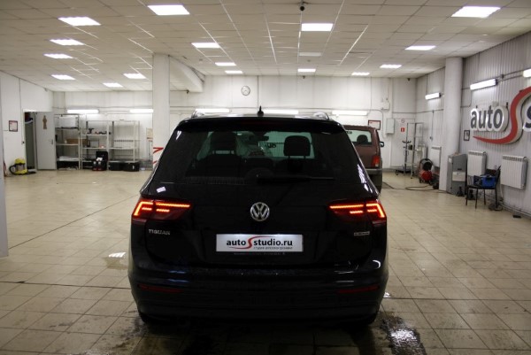 Установка иммобилайзера с замком капота на Volkswagen Tiguan