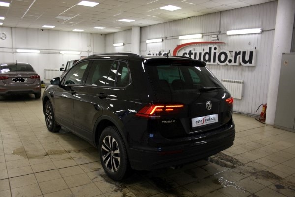 Установка иммобилайзера с замком капота на Volkswagen Tiguan