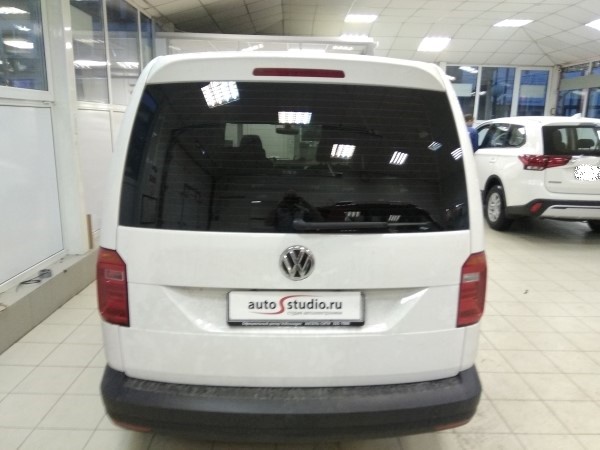 Тонировка Volkswagen Caddy 2010