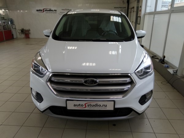 Установка охранного комплекса с GSM на Ford Kuga 2018