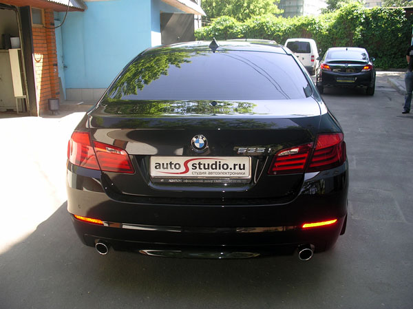 Тонировка стекол пленкой Carbon Gray с 5% светопропускаемостью.