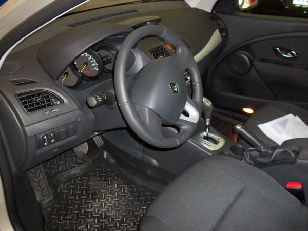 На автомобиль установлен охранный комплекс