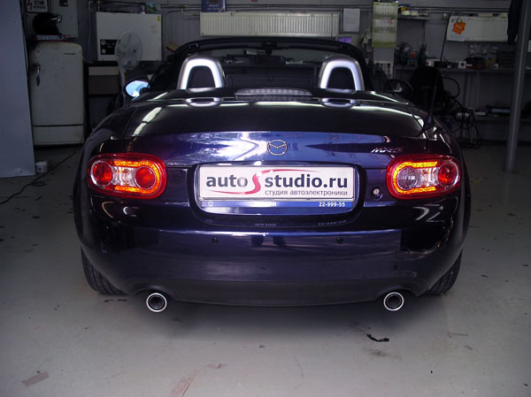 На автомобиль установлен охранный комплекс и парковочный радар На автомобиль установлен охранный комплекс и парковочный радар