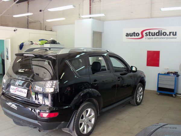 На автомобиль установлен противоугонный комплекс На автомобиль установлен противоугонный комплекс