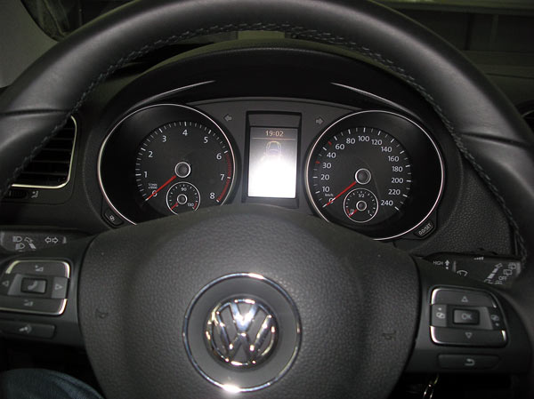 На автомобиль установлен охранный комплекс