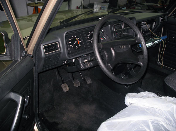 На автомобиль установлен охранный комплекс