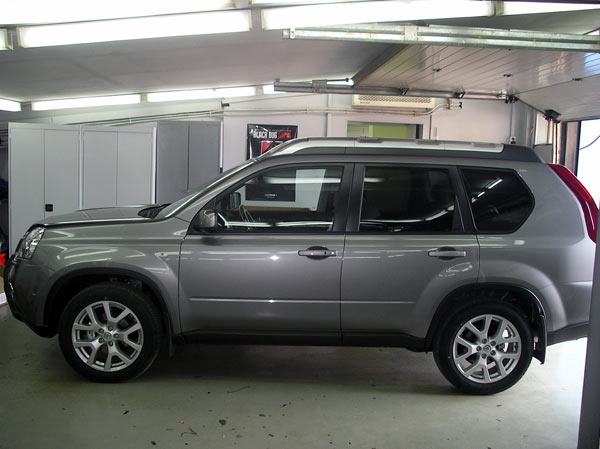 На автомобиль установлен охранный комплекс