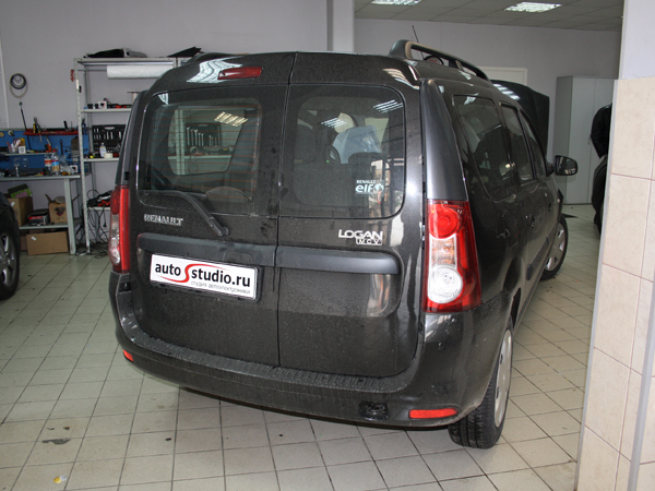 На автомобиль установлен противоугонный комплекс На автомобиль установлен противоугонный комплекс