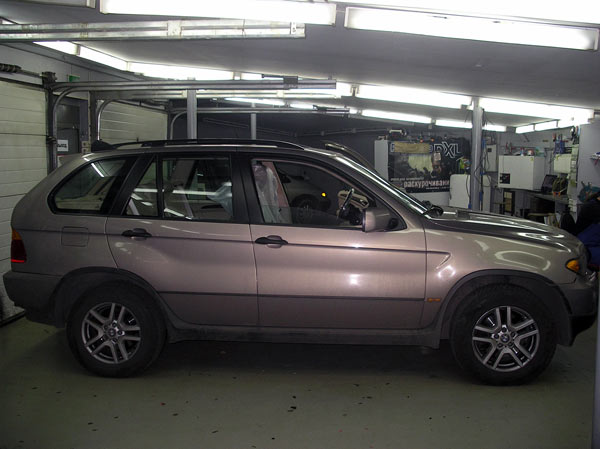 На автомобиль установлен противоугонный комплекс На автомобиль установлен противоугонный комплекс