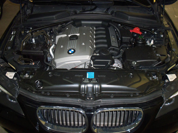 На автомобиль установлен охранный комплекс На автомобиль установлен охранный комплекс