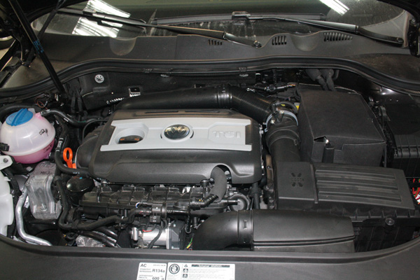 На автомобиль установлен противоугонный комплекс На автомобиль установлен противоугонный комплекс