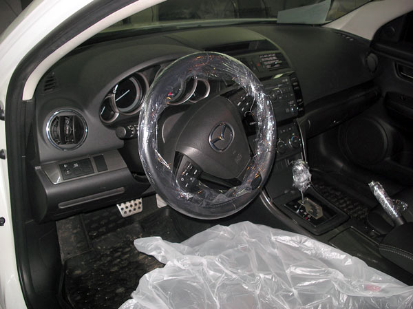 На автомобиль установлен охранный комплекс На автомобиль установлен охранный комплекс