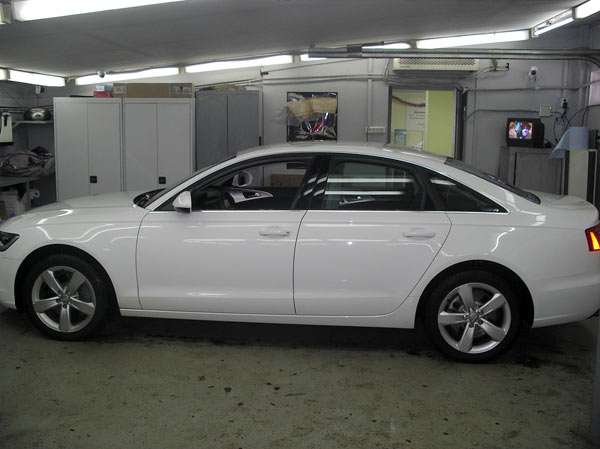 На автомобиль установлен охранный комплекс