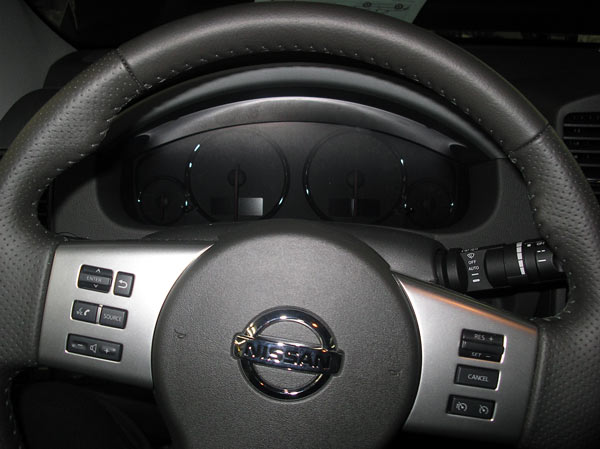 На автомобиль установлен охранный комплекс На автомобиль установлен охранный комплекс