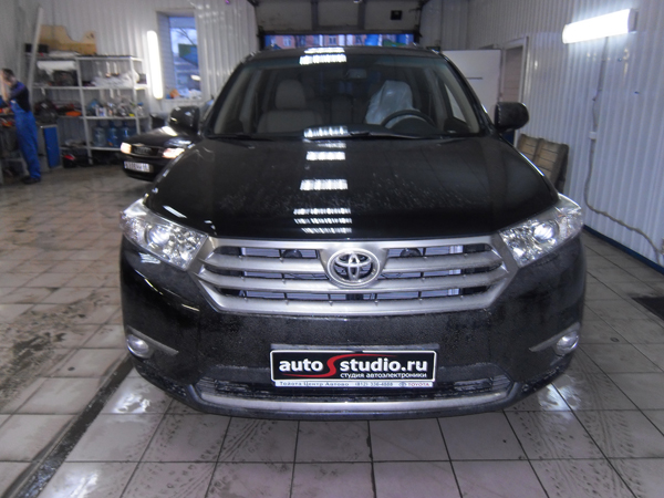 На автомобиль установлен охранный комплекс На автомобиль установлен охранный комплекс