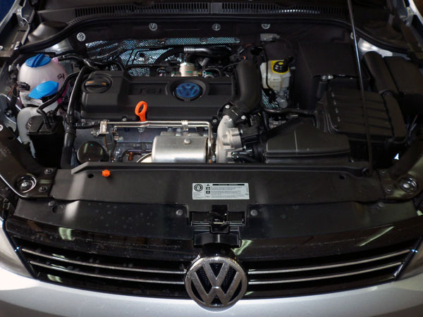 На автомобиль установлен охранный комплекс