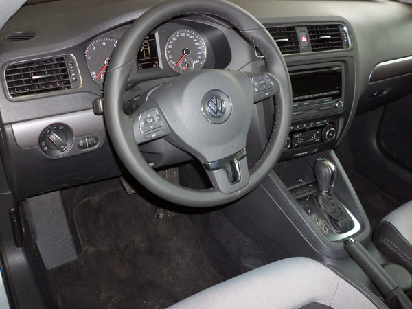 На автомобиль установлен охранный комплекс