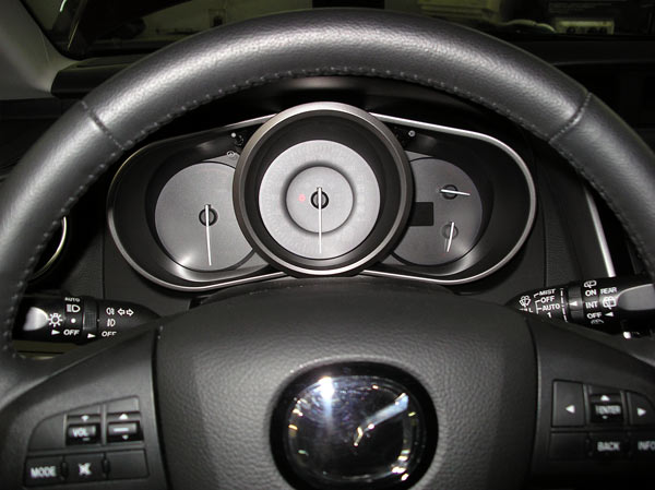 На автомобиль установлен охранный комплекс На автомобиль установлен охранный комплекс