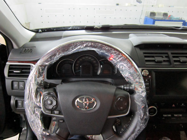 На автомобиль установлен охранный комплекс На автомобиль установлен охранный комплекс