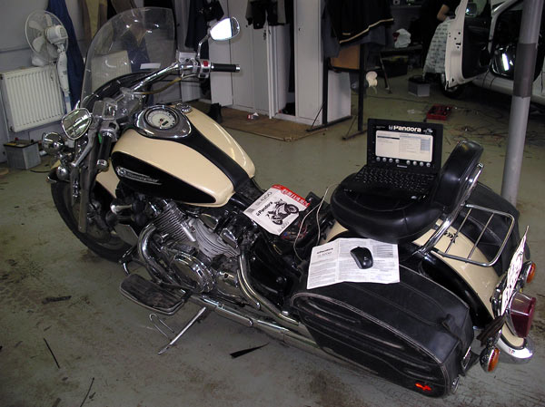 На мотоцикл установлена сигнализация Pandora 4200